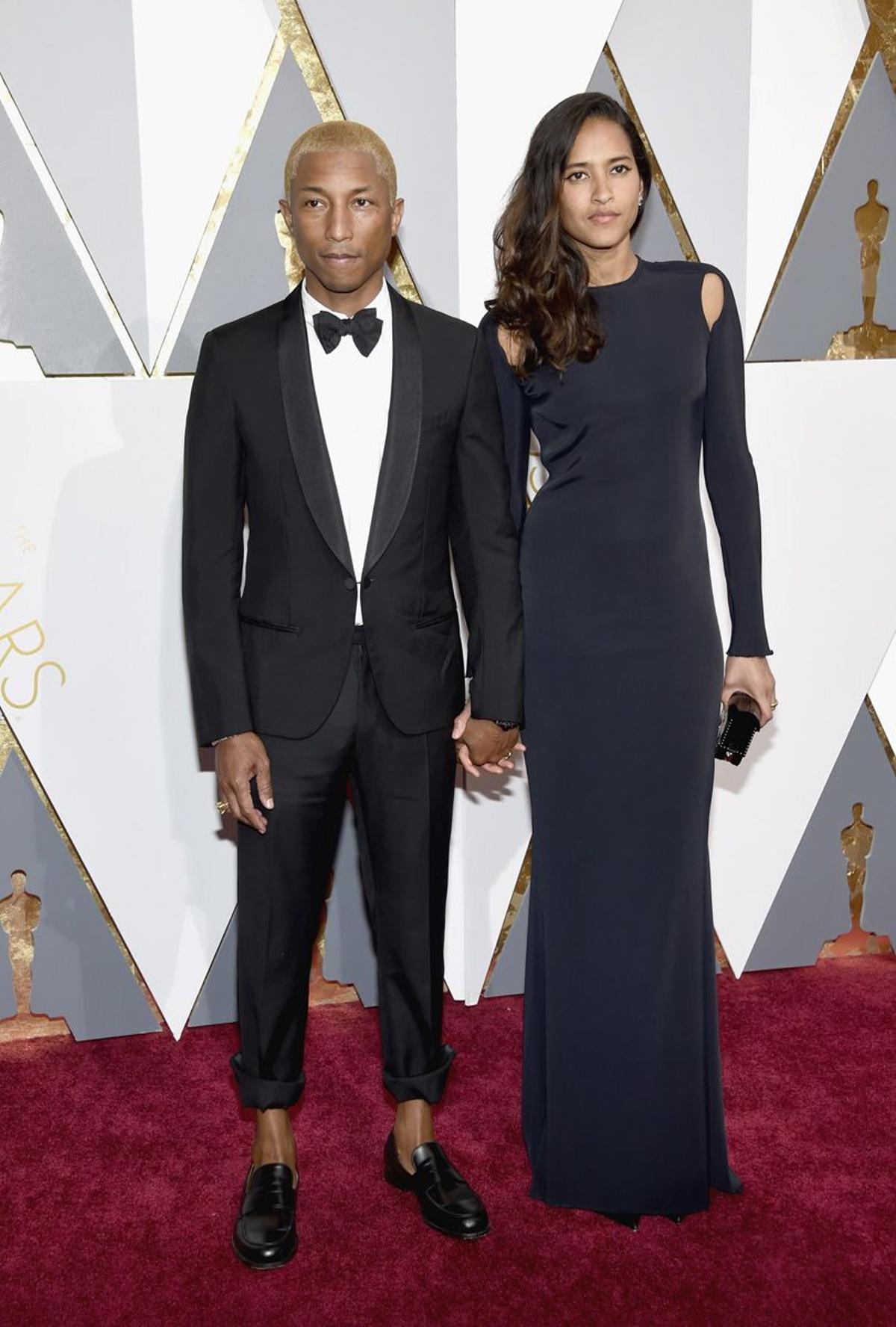 Premios Oscar 2016: Pharrel Williams y Helen Lasichanh