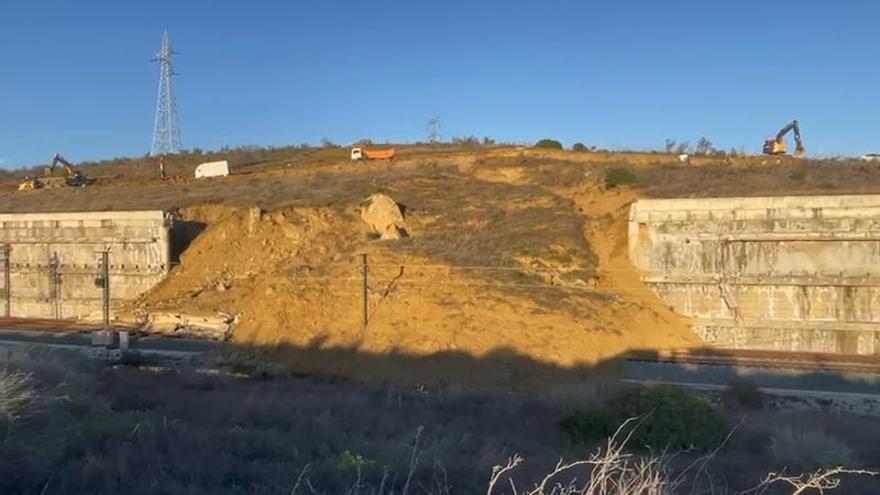 Corte de la vía del AVE en Álora