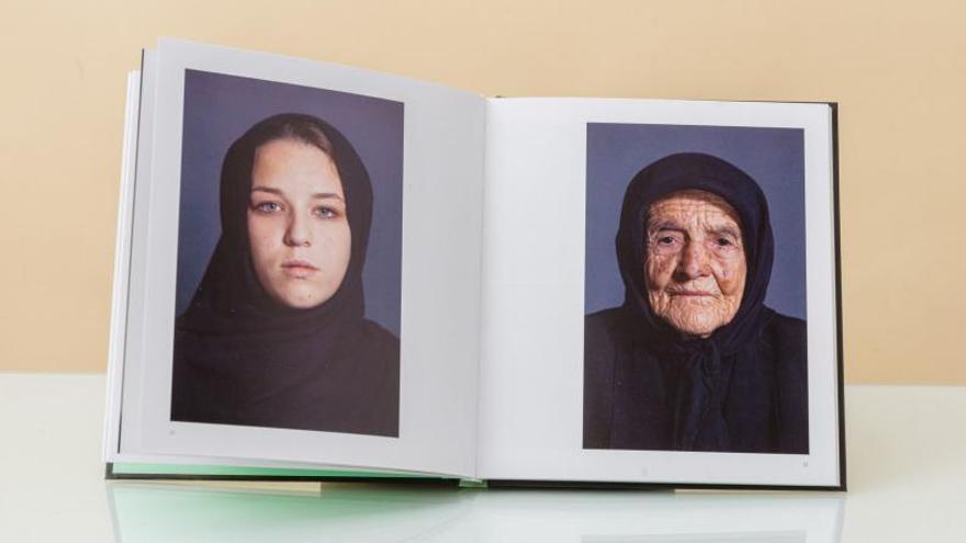 Dos de los retratos de herreños que aparecen en el nuevo libro.