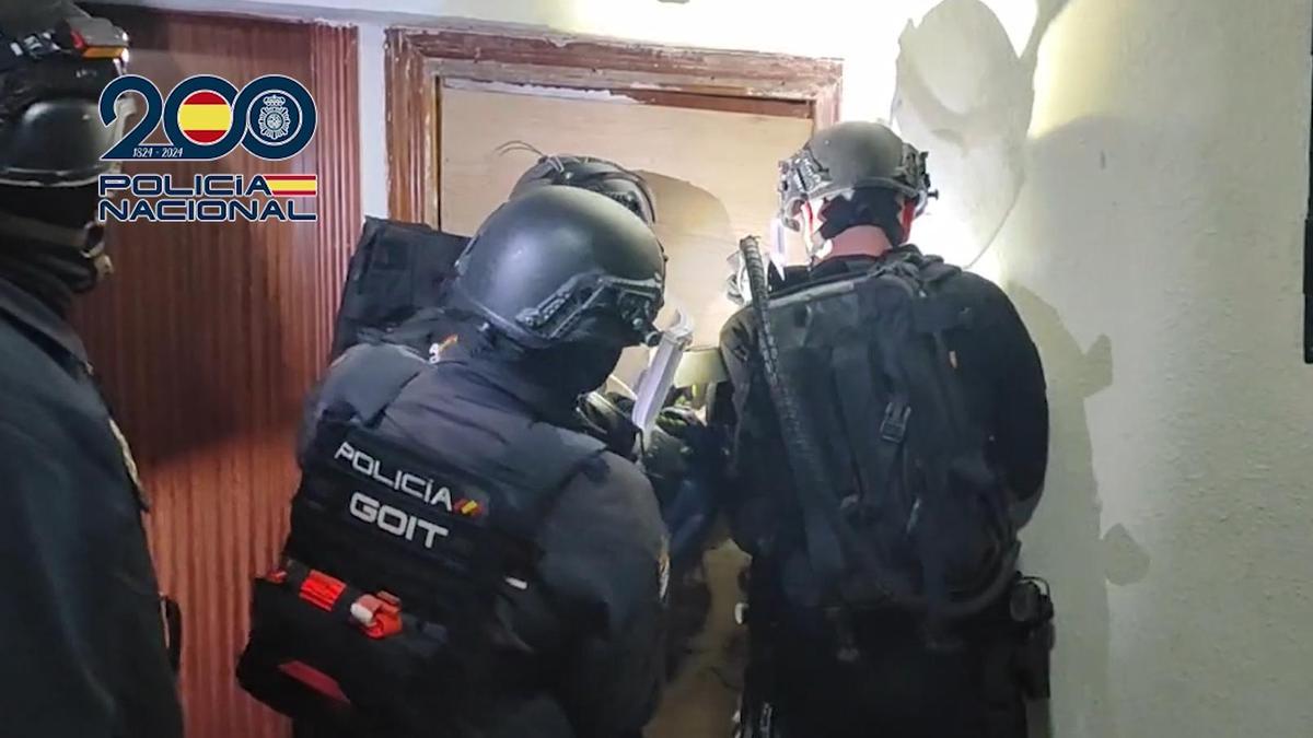 Desmantelados en Madrid dos puntos de venta de cocaína y hachís en la misma calle