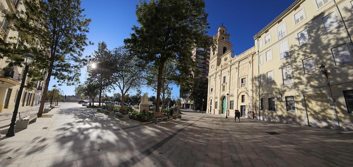 Así es la nueva Plaza de Santa Mónica de València Así es la nueva Plaza de Santa Mónica de València