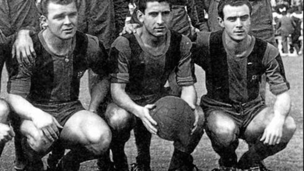 UN TRÍO DE LEYENDAKubala, Moreno y Manchón, en una alineación del Barça de la temporada 1952-53.
