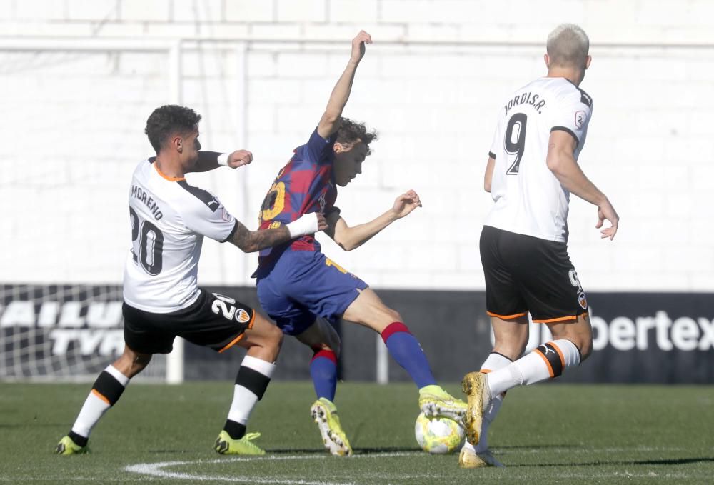 Valencia CF Mestalla - FC Barcelona B en imágenes