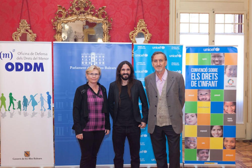 Los más jóvenes 'toman' el Parlament para luchar contra el cambio climático