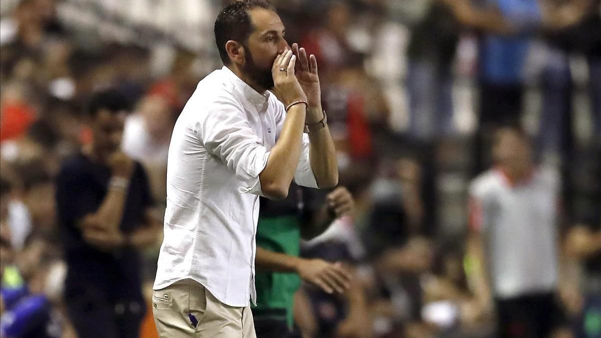 Pablo Machín, técnico del Sevilla, en la primera jornada de Liga