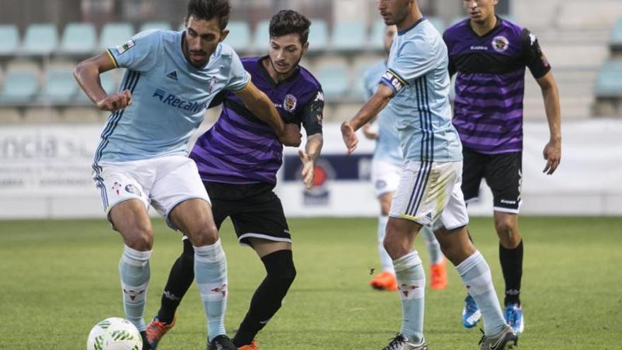 Borja Iglesias, durante un partido de esta temporada.