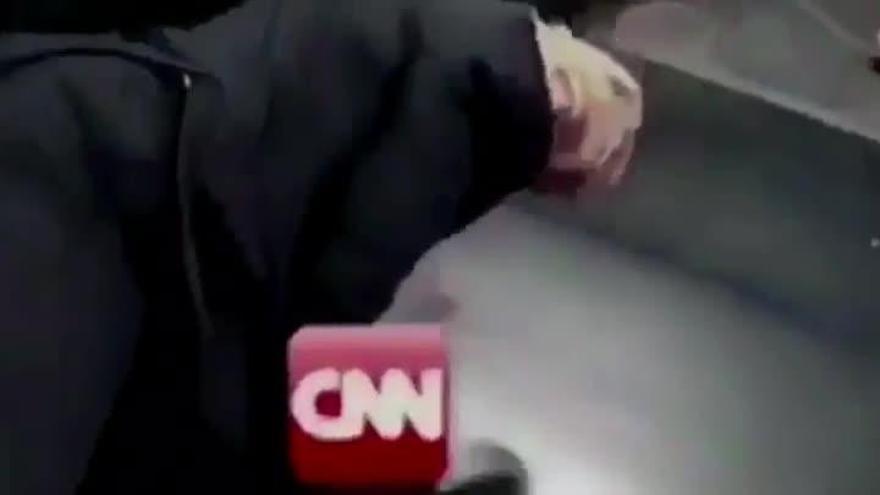 Trump incita a la violencia contra la prensa