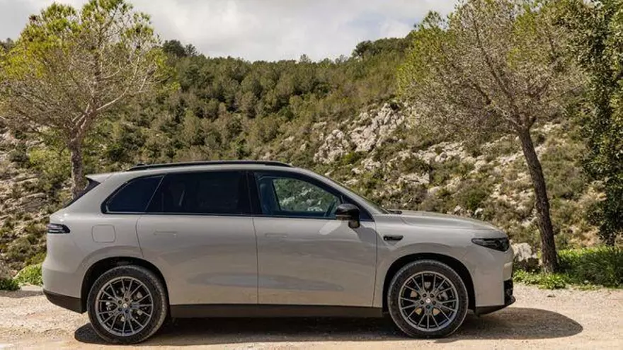 Este coche viene con 4.500 euros de ayuda aunque en tu comunidad se haya agotado el Plan Moves