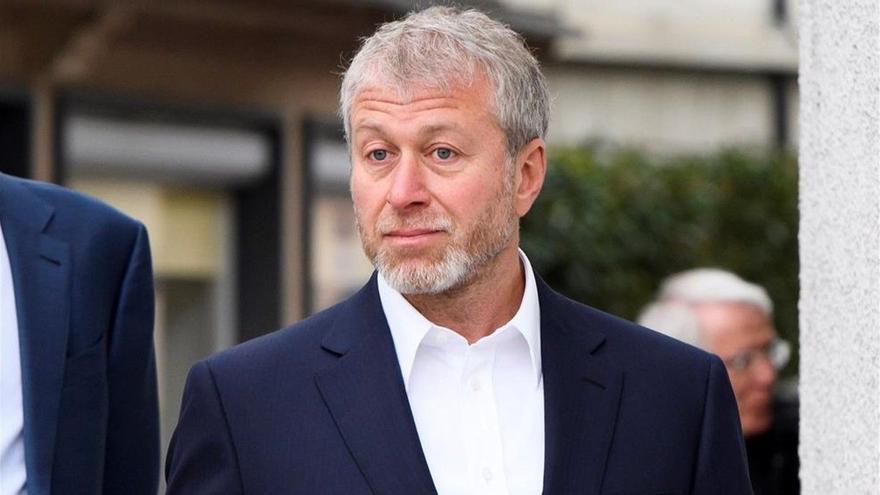 Abramovich, en problemas por sus vínculos con Rusia