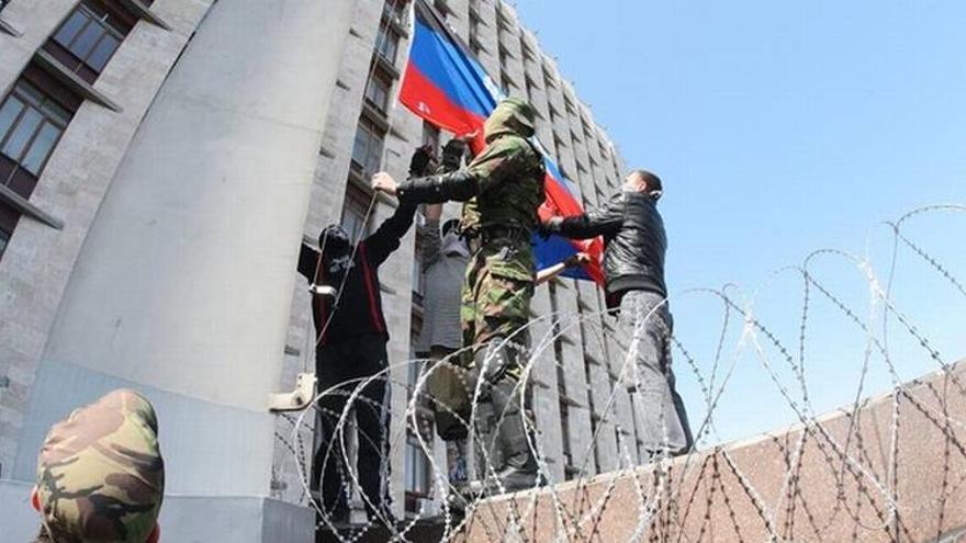 Manifestantes prorrusos proclaman la independencia de la región de Donetsk