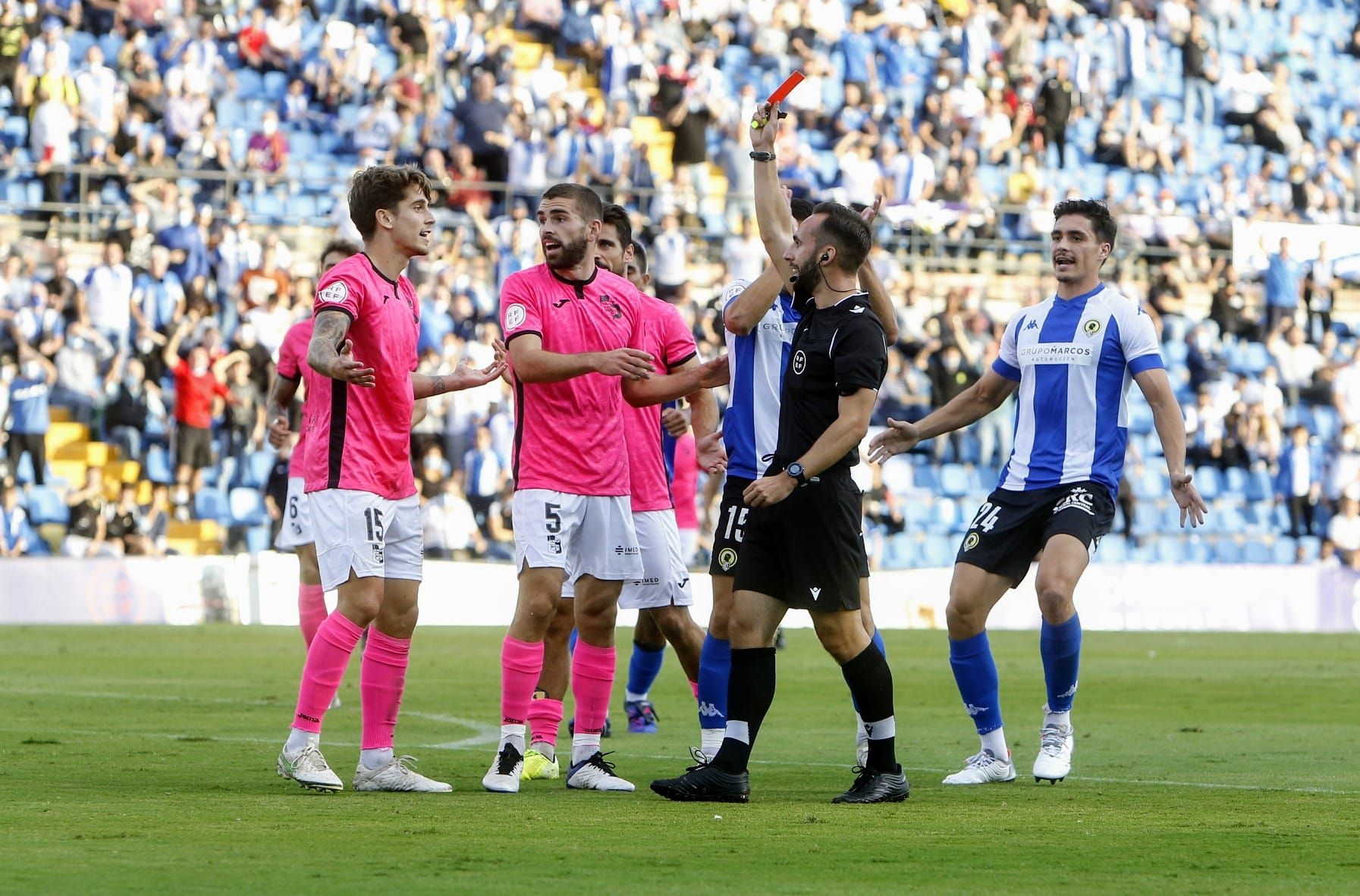 El Hércules se atasca ante un rival con diez (0-0)