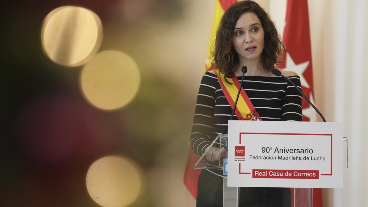 Ayuso anuncia que la subvención del transporte público en Madrid alcanzará el 60 por ciento