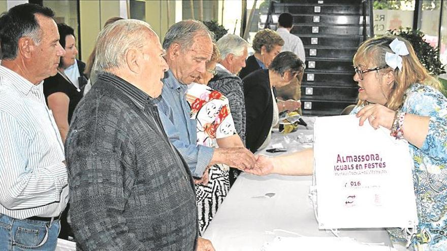 Almassora reparte 4.000 programas de fiestas