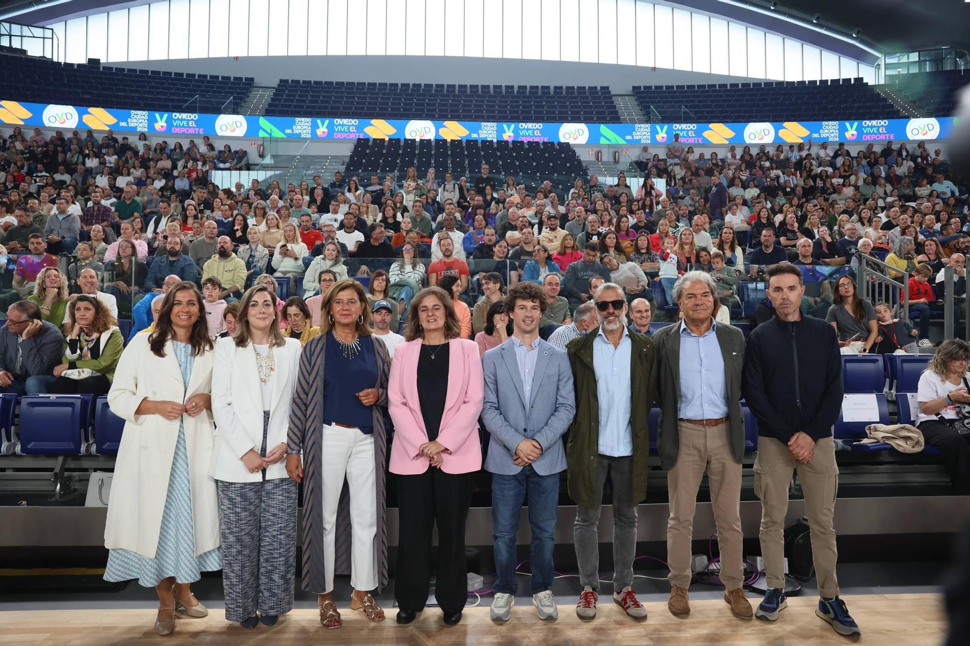 EN IMÁGENES: El encuentro de 50 clubs de Oviedo en el Palacio de los Deportes