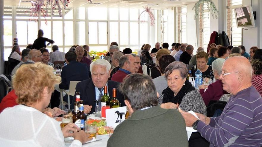 Comida de mayores en Las Torres