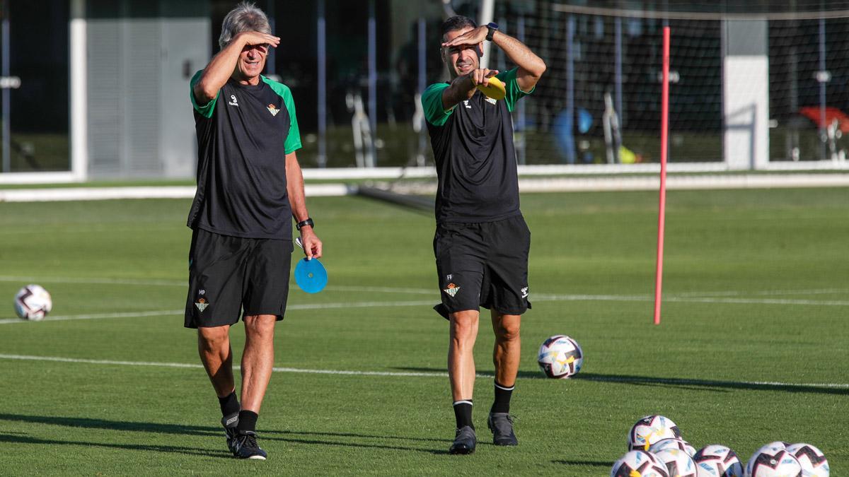 Pellegrini, durante un entrenamiento del Betis