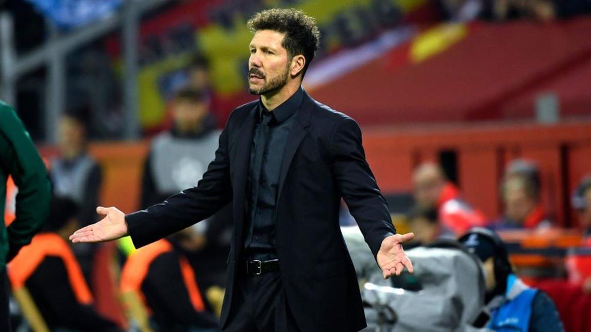 Simeone arrastra una sanción de ocho partidos