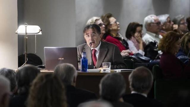 Manuel Muñoz, ayer, en la Real Academia de Bellas Artes.