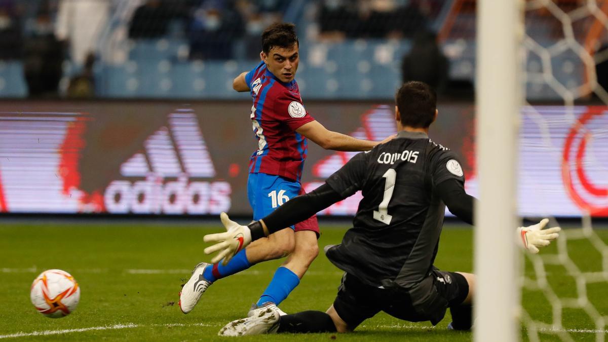 Pedri rozó el gol ane el Real Madrid en su reaparción