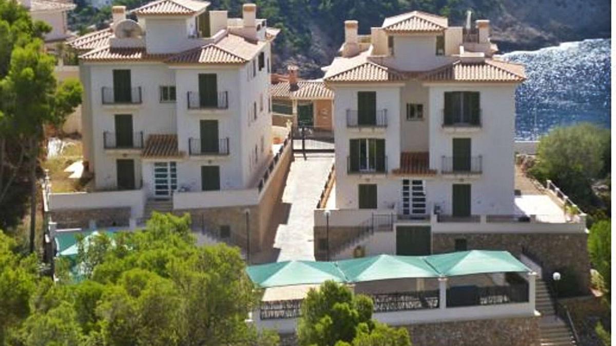 Andratx licita por 440.000 euros el derribo de las casas ilegales de Cala Llamp