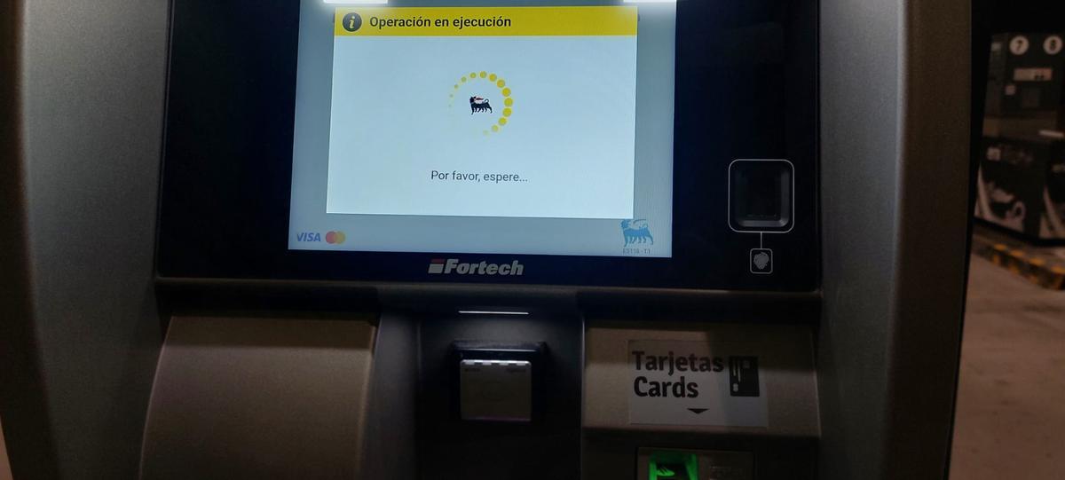 Del Clínico a Lavacolla: así se ha vivido el apagón en Santiago Del Clínico a Lavacolla: así se ha vivido el apagón en Santiago