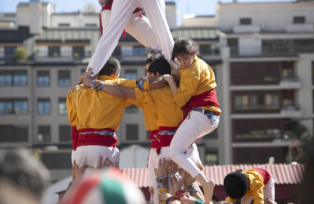 La conlloga de Castelló realiza la primera muixeranga de cinco alturas