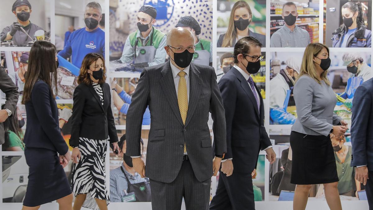 El presidente de Mercadona, Juan Roig, tras la presentación de los resultados de la compañía hoy en Valencia