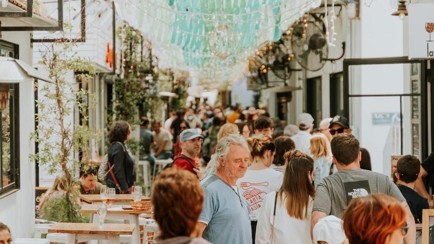 Más de 20 propuestas gastronómicas conforman la ‘Calle de los Sabores’ en Los Magazinos.