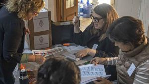 El 55% dels barcelonins nascuts en altres països es defineixen de centredreta