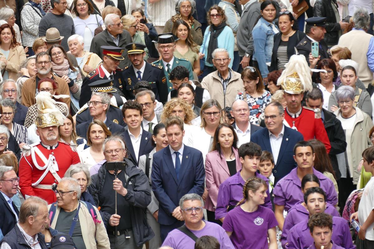EN IMATGES | Figueres viu un dels moments més esperats de les Fires i Festes de la Santa Creu: el pilar caminant