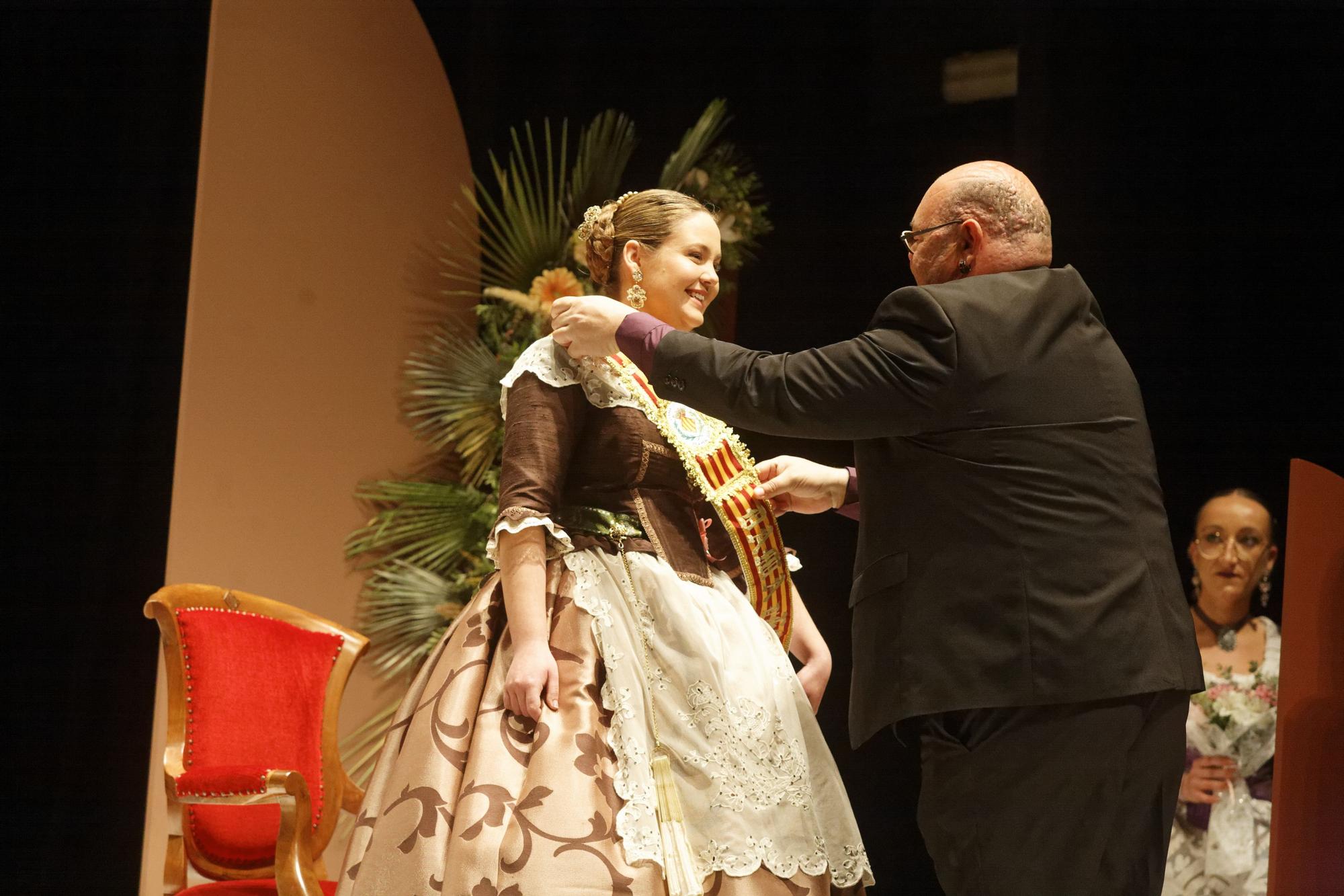 Las mejores fotos del pregón y la imposición de bandas a la reina y damas de Vila-real