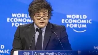 Milei defiende el "inocente saludo" de Musk tildado de nazi y acusa a Pedro Sánchez de querer "callar a todos los que piensan distinto"
