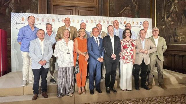 Los representantes municipales de distintas localidades de Zaragoza se reunieron en este foro. | MIGUEL ÁNGEL GRACIA