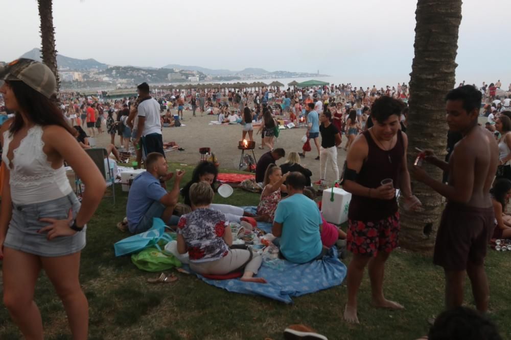 Málaga celebra la noche de San Juan en sus playas