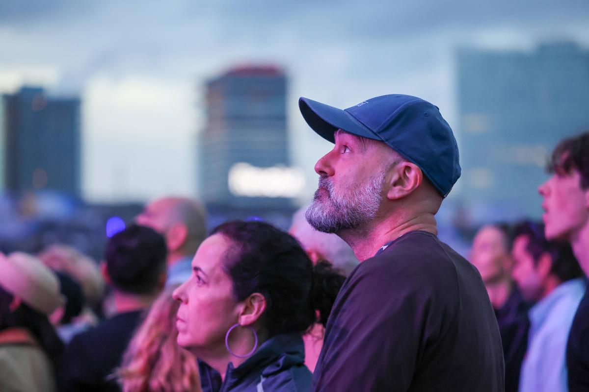 Ambiente del Primavera Sound en la segunda jornada del festival durante los conciertos en el escenario de Estrella Damm. Ambiente del Primavera Sound en la segunda jornada del festival durante los conciertos en el escenario de Estrella Damm.