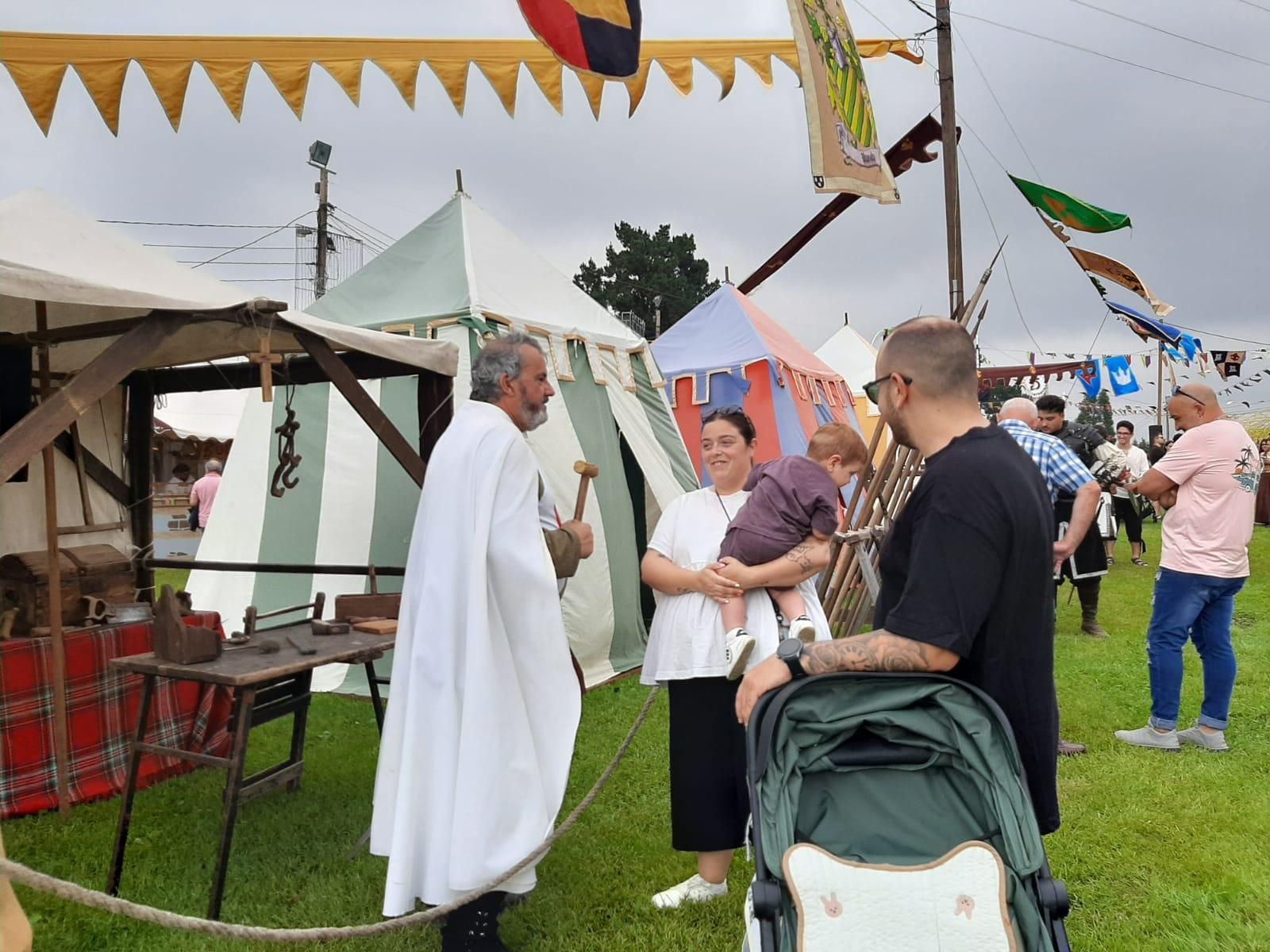 Llanera se traslada al medievo: así ha sido la primera jornada de la fiesta de los Exconxuraos
