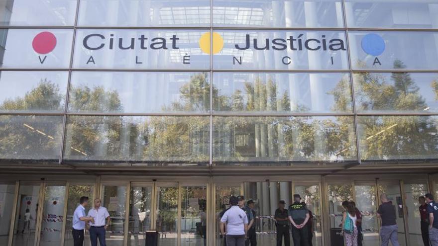 Información a oscuras en la justicia