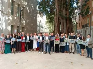 PSPV y Compromís se alían contra el "secuestro" de las Corts antes de la competición electoral