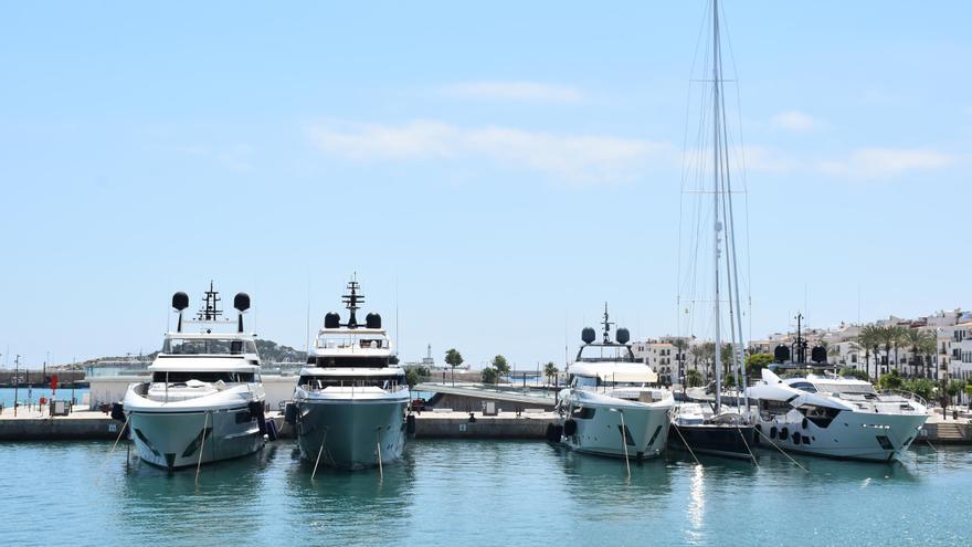 Cerco a la plaga de 'concierges' en Ibiza: sólo hay "35 o 37" registrados