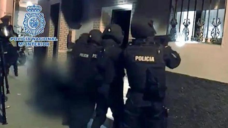 Imágenes de la operación antiterrorista en Ceuta