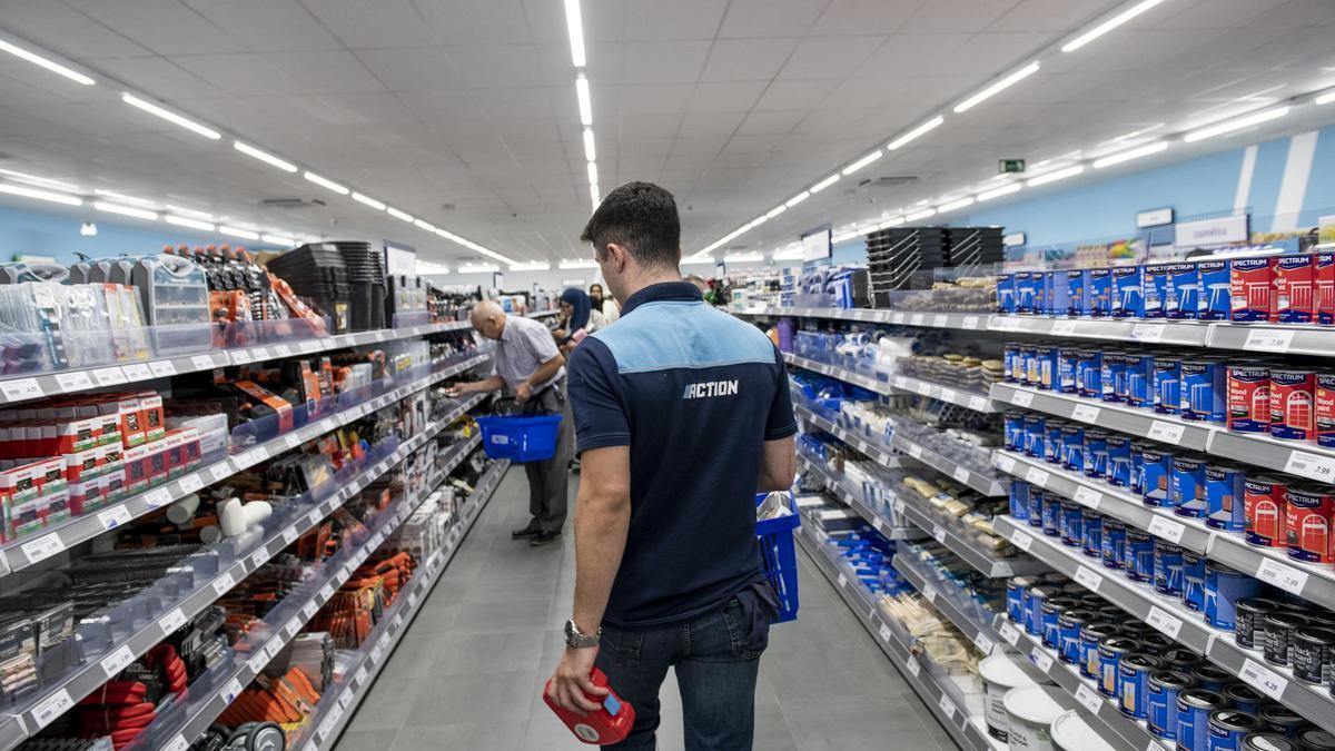 La tienda está situada en Puerto Venecia.