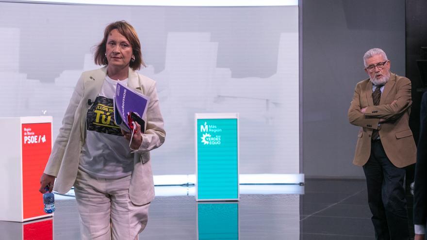 Todos contra Miras en un debate que se queda a medias al negarse María Marín a dejar su atril