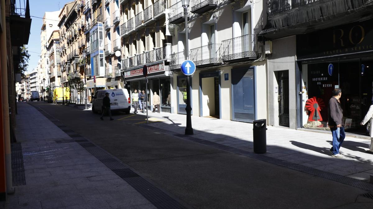 La calle Manifestación de Zaragoza ya luce totalmente renovada