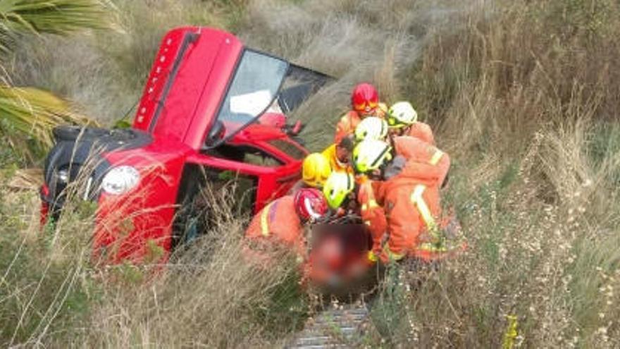 Es treu el carnet amb 84 anys i estimba el cotxe per un barranc pocs dies després