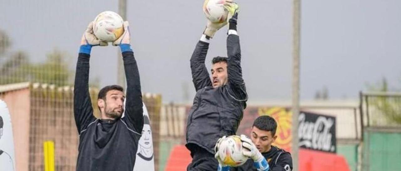 Rico, Reina y Leo Román, juntos durante un entrenamiento en Son Bibiloni.