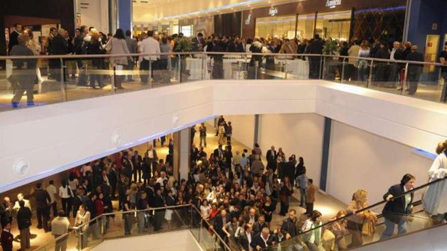 Inauguración del centro comercial Dolce Vita, en 2008. / víctor echave
