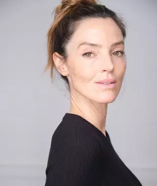Aida Artiles, instructora de yoga y modelo: "Cuando vi esa energía y esa herramienta tan potente pensé que tenía que compartirlo y ahí empecé a cambiar"