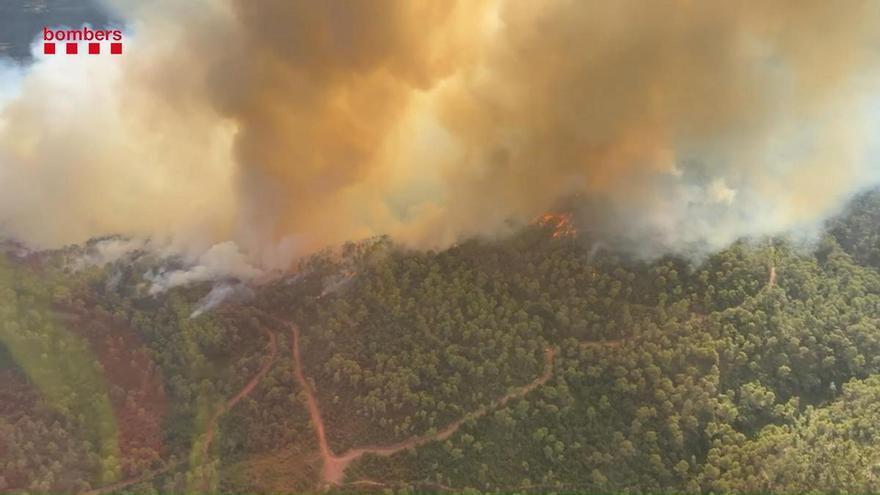VÍDEO | Imatges de l'incendi de Sentmenat