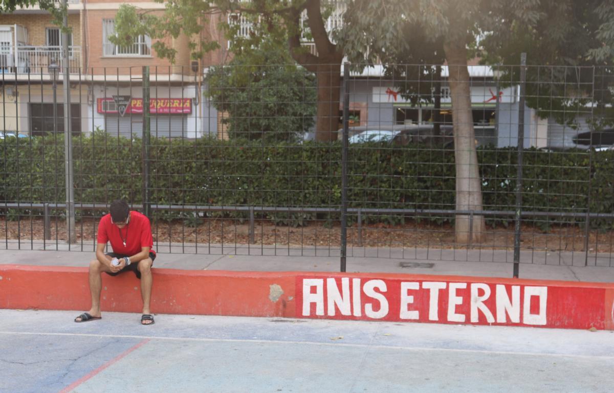 Mensaje en la canchas de baloncesto en recuerdo del joven asesinado en La Plata.