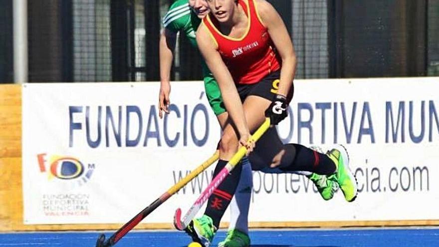 María López, en un partido con la selección española.